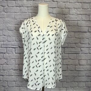 Fun2Fun Women's L White Feather Print V Neck Blouse Chiccore Teachercore